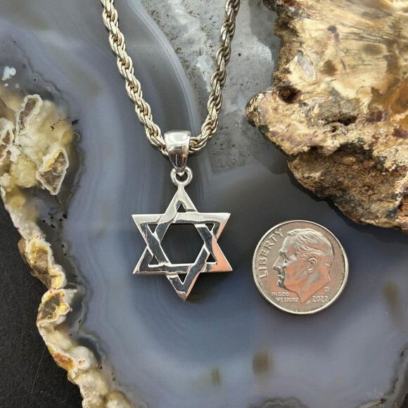 Sterling Silver Fashion Unisex Star of David Pendant - Picture 8 of 10